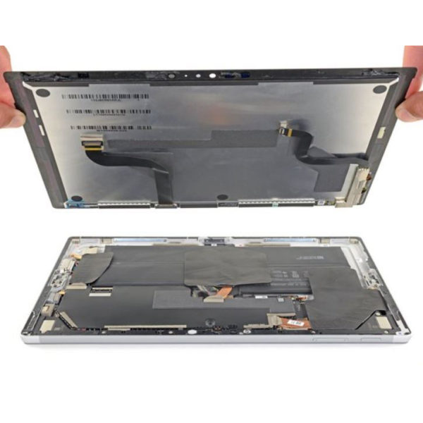 Display Assembly for Surface Pro 7 Replacement in Dubai
